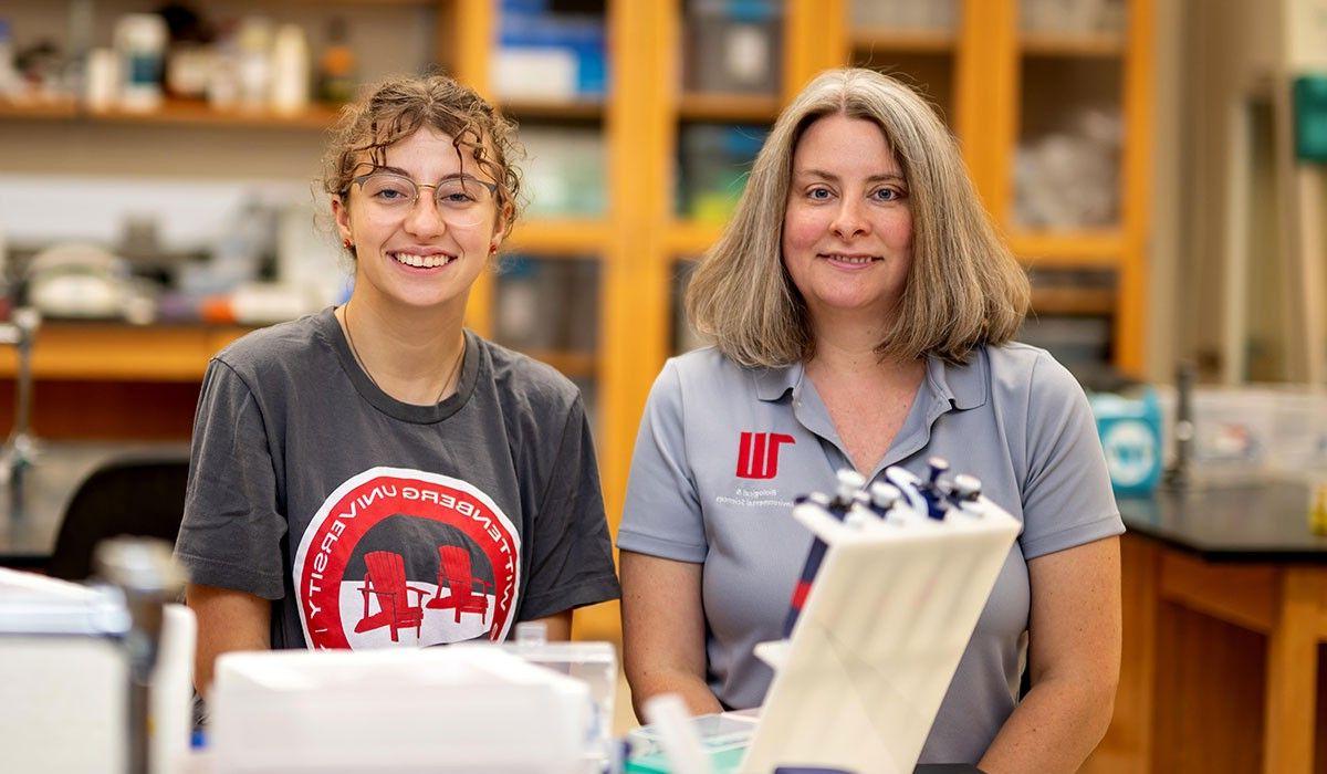 Hannah Marcin ‘24 and Professor Michelle McWhorter